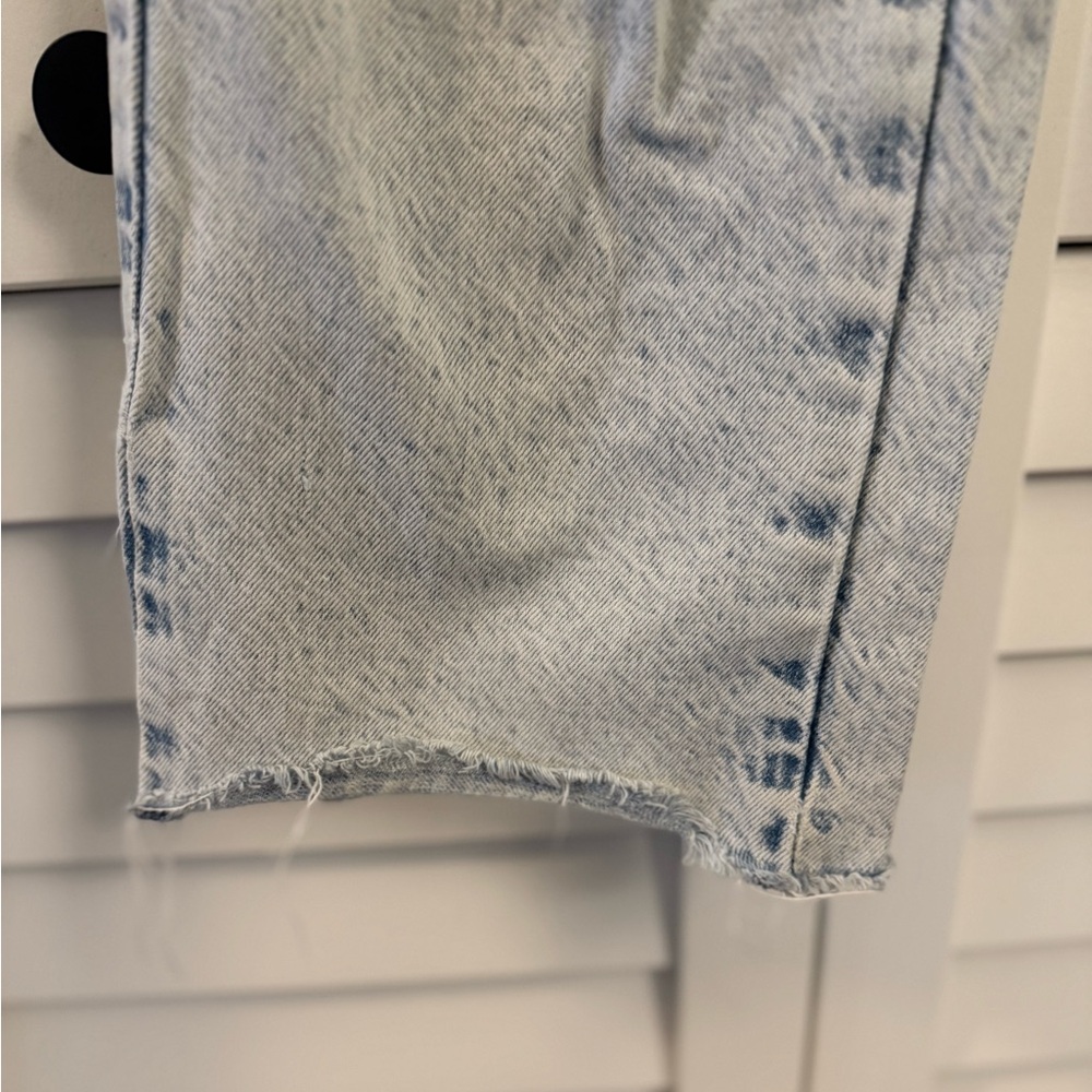 💙 Zara Women's Straight Leg Acid Wash Light Blue Jeans Size 0 - Picture 4 of 11